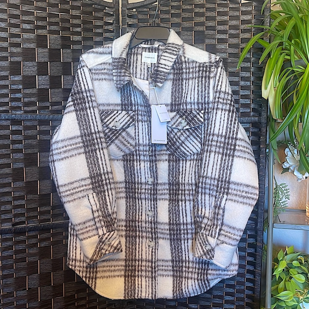 7 Diamonds Shacket- NWT